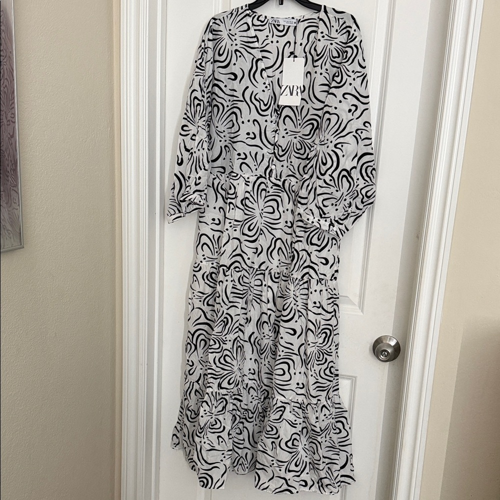 Zara Monochrome Floral Long Sleeve Dress